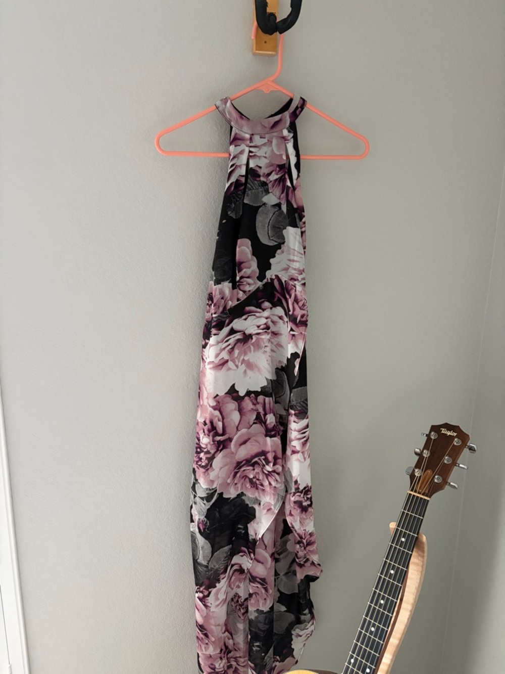 VENUS One-Shoulder Floral Maxi Dress in Mauve and Black